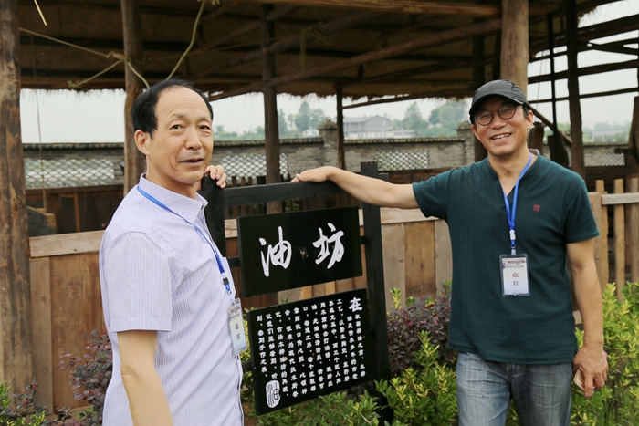 祁人：《武勝之美》（組詩）